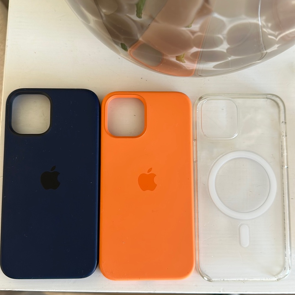 iPhone 12 Pro Apple phone case bundle